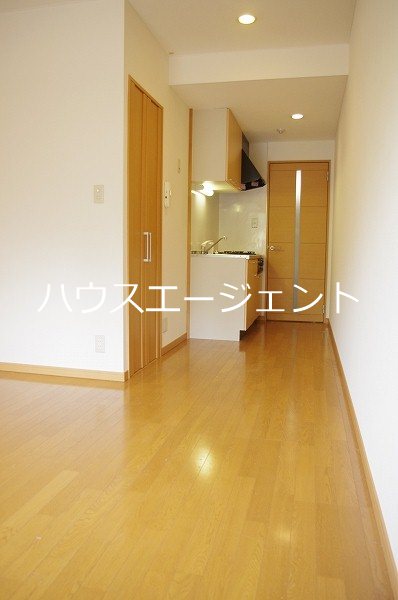 第3メゾンドヨシノの居間写真