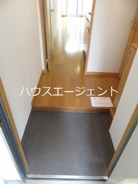 第3メゾンドヨシノの玄関写真