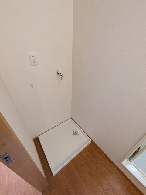 洗面設備　室内洗濯機置場