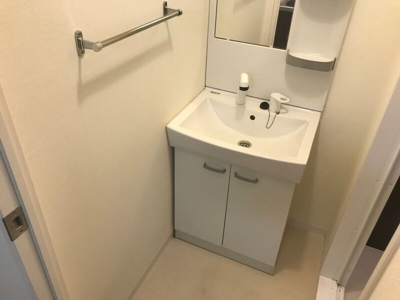 洗面設備　別部屋参照写真