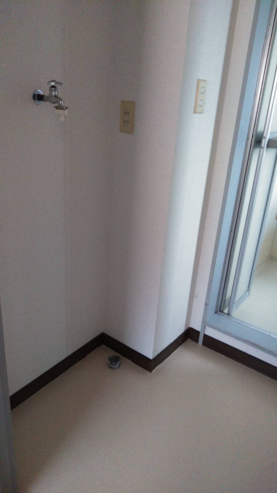 洗面設備　室内洗濯機置き場