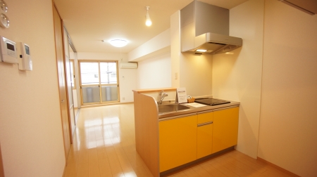 キッチン　IHクッキングヒーター付