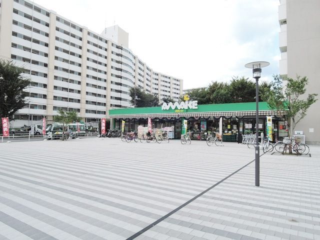 【小平市小川町のマンションのスーパー】