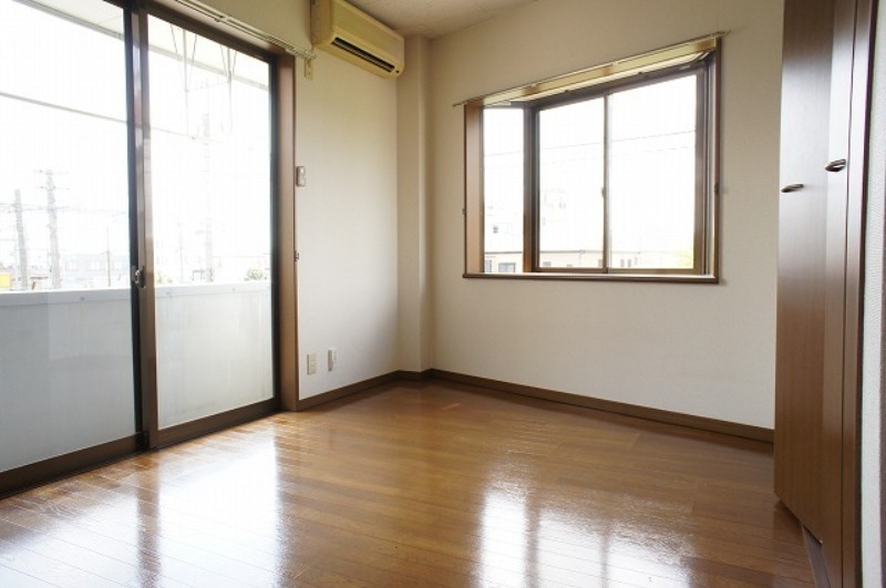 居室・リビング　図面と現状に相違がある場合には現状を優先