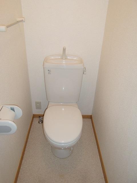 【山口市赤妻町のアパートのトイレ】