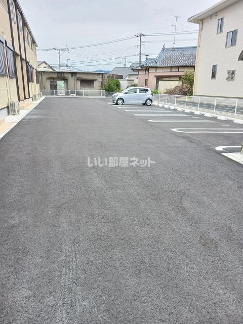 【八代市古閑中町のアパートの駐車場】