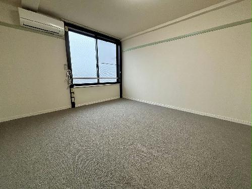 居室・リビング　現状優先。設置は現地と異なる可能性があります。