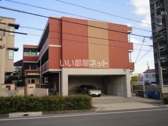 名古屋市守山区大森のマンションの建物外観