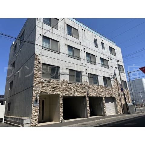 札幌市豊平区美園六条のマンションの建物外観