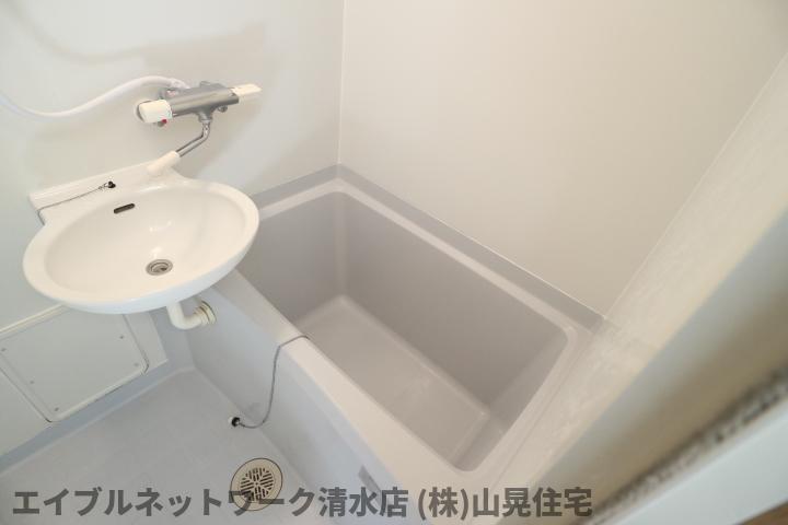 バス・シャワールーム　お風呂で日々の疲れを落としましょう