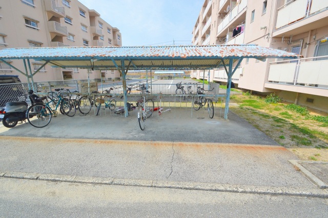 【東広島市八本松飯田のマンションのホームセンター】