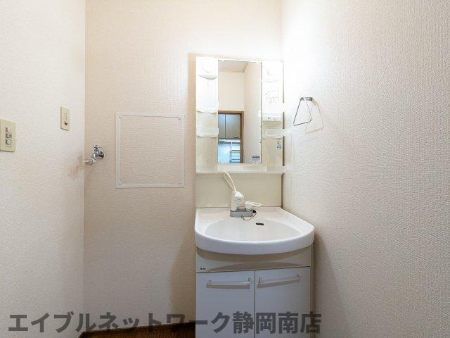 洗面設備　広い洗面スペース