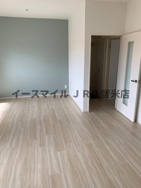 居室・リビング　こちらのリビングで趣味の時間をお楽しみください