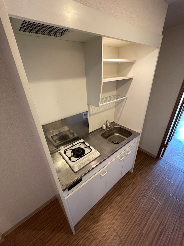 キッチン　※同タイプの他のお部屋です