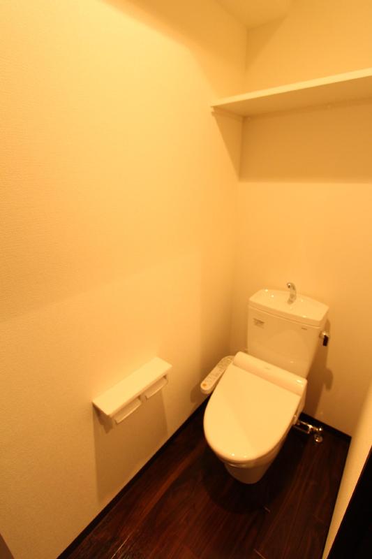 トイレ　同タイプ・参考写真