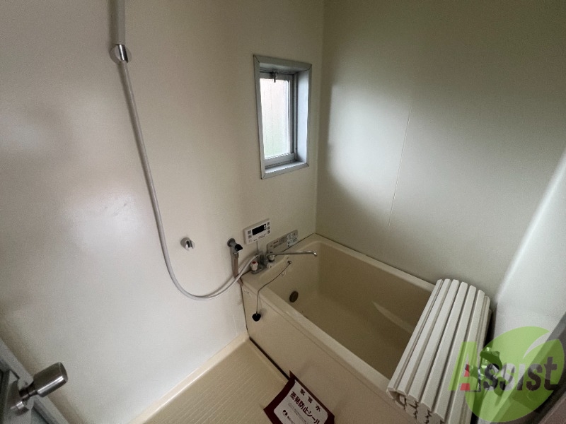 バス・シャワールーム　浴室は、コンパクトな大きさになっています。