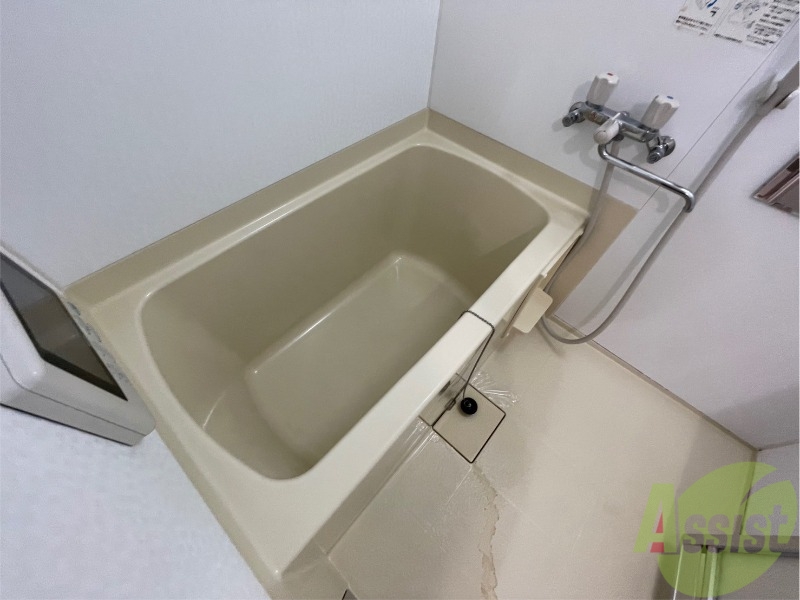 バス・シャワールーム　お風呂です。ゆっくりお風呂につかるのも体に良いですね～