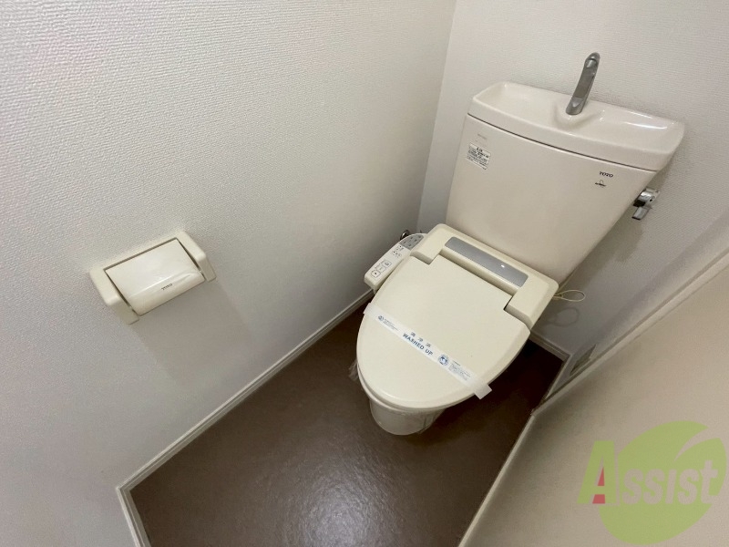 トイレ　シャワートイレになっているので快適です！