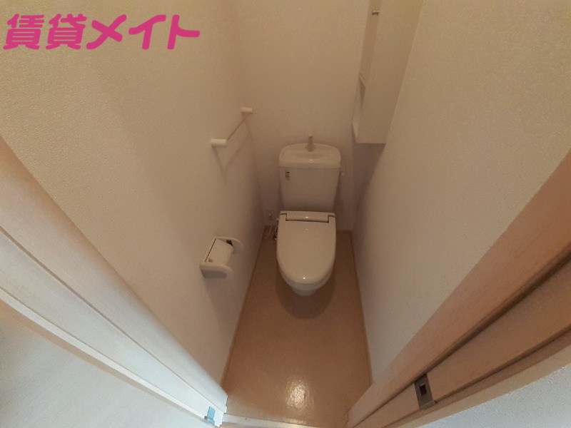 トイレ　反転タイプ参考写真