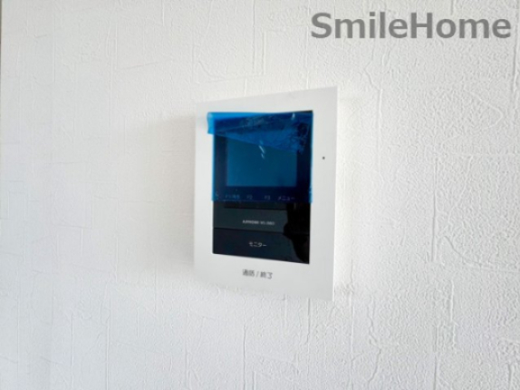 セキュリティ　TVモニターホンは安心ですね。誰か確認してから開けて下さいね