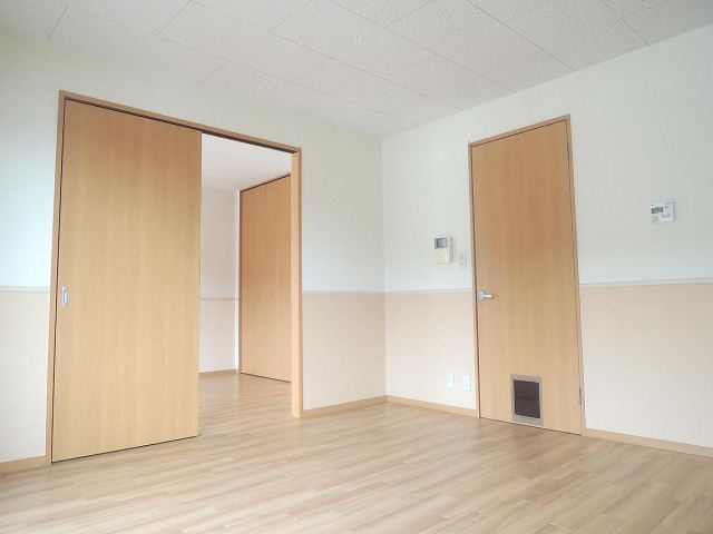 その他部屋・スペース　明るいリビングです。