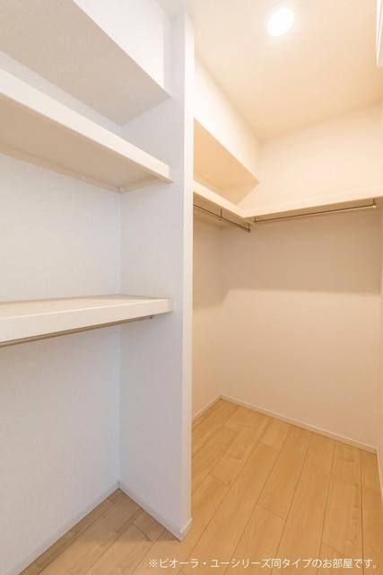 イニツィアーレII_内装_4