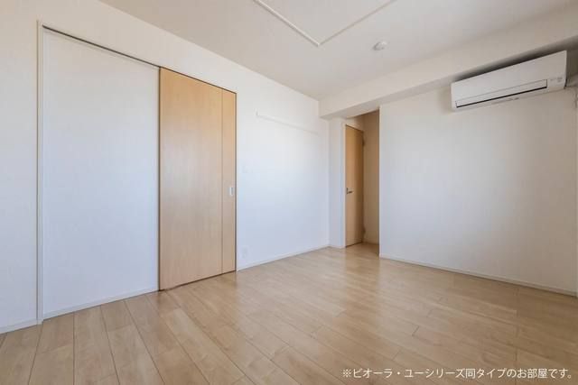 イニツィアーレII_内装_0