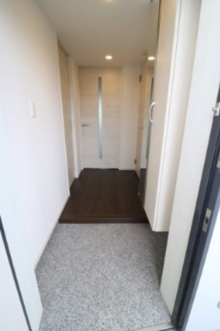 玄関　※写真と異なる場合は現状優先