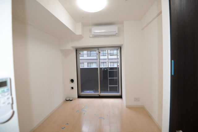 居室・リビング　写真は同マンションの別のお部屋のものです。