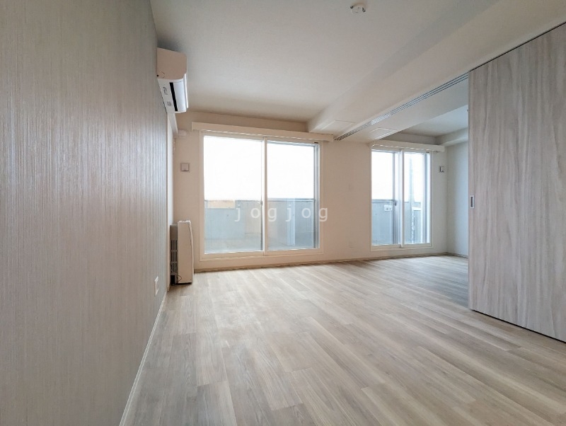 居室・リビング　同号室タイプ写真