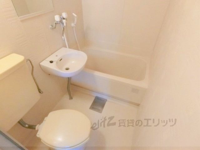 バス・シャワールーム　ユニットバス