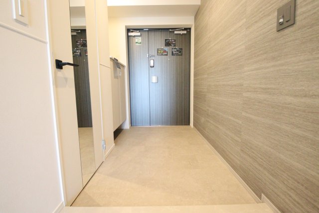 玄関　※別室の為、現況優先