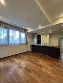 居室・リビング　居間