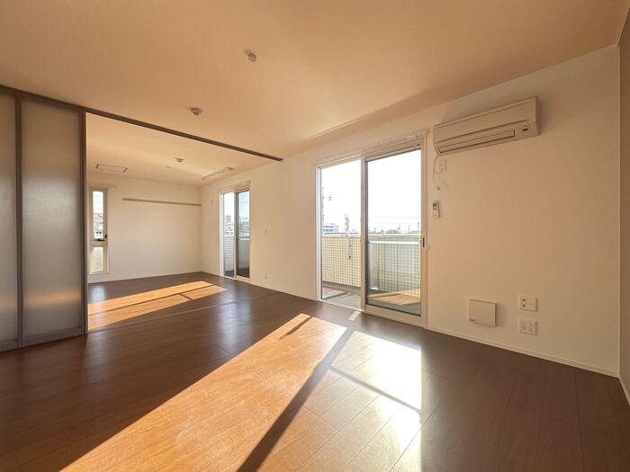 居室・リビング　リビング