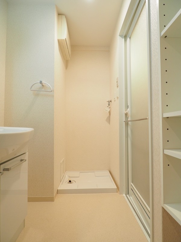 洗面設備　広めの脱衣所もＧＯＯＤ♪