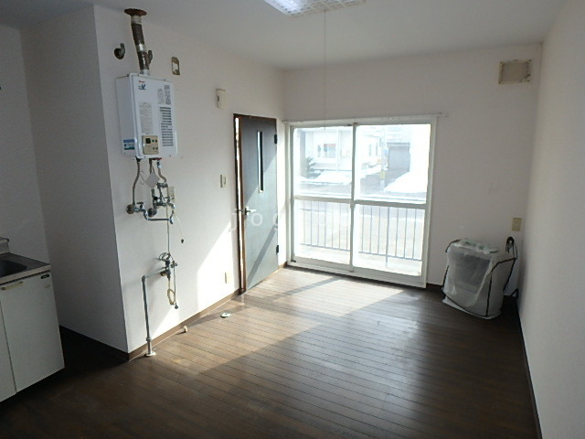 居室・リビング　居間