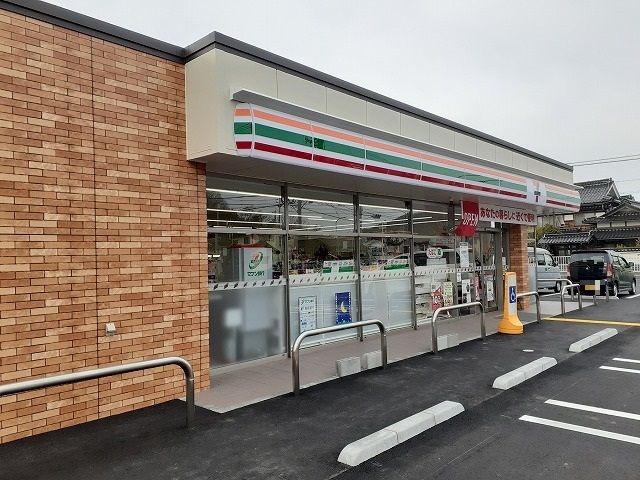 コンビニ　セブンイレブン 鳥取面影小前店（コンビニ）まで180m