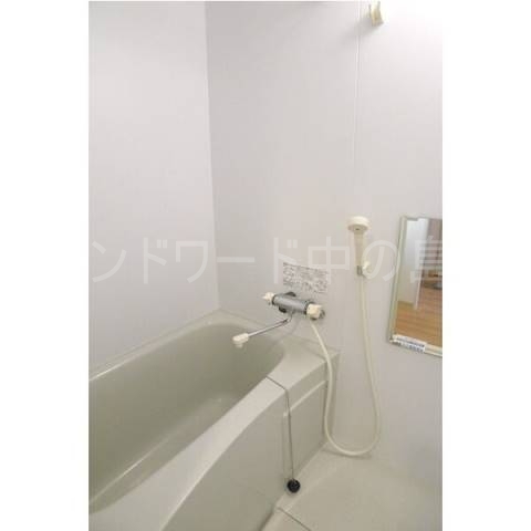 バス・シャワールーム　詳細は、ウィンドワード中の島店までご相談下さい。