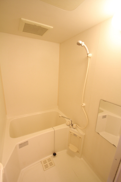 バス・シャワールーム　一日の疲れを癒してください（参考写真です）