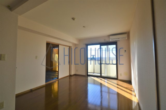 居室・リビング　※反転タイプ