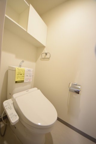 トイレ　リアライズ小路駅前　温水洗浄便座