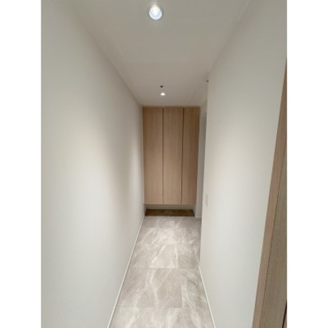玄関　※写真は同タイプ住戸です。