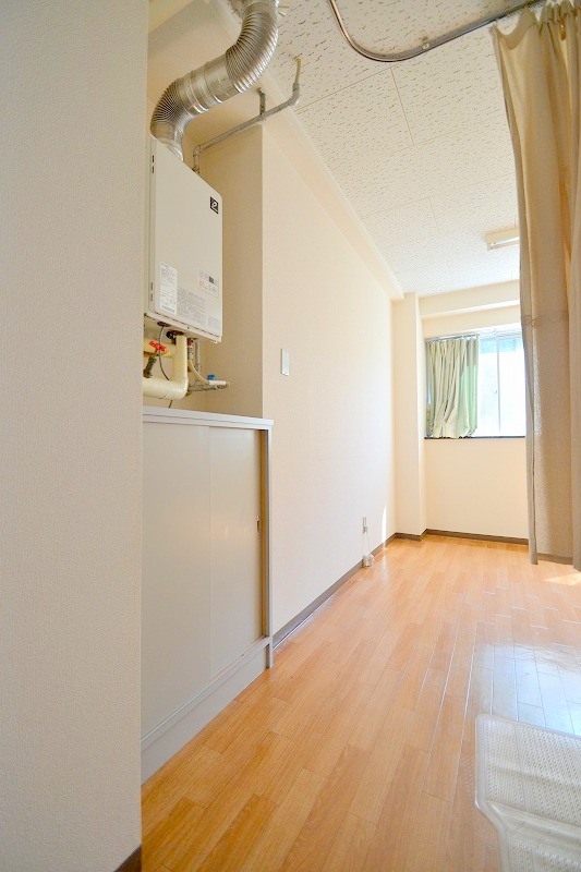 玄関　お問合せはシティホーム海田センター　082-821-2227