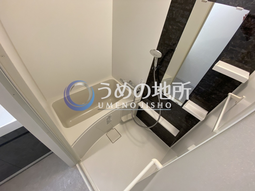 バス・シャワールーム　浴室