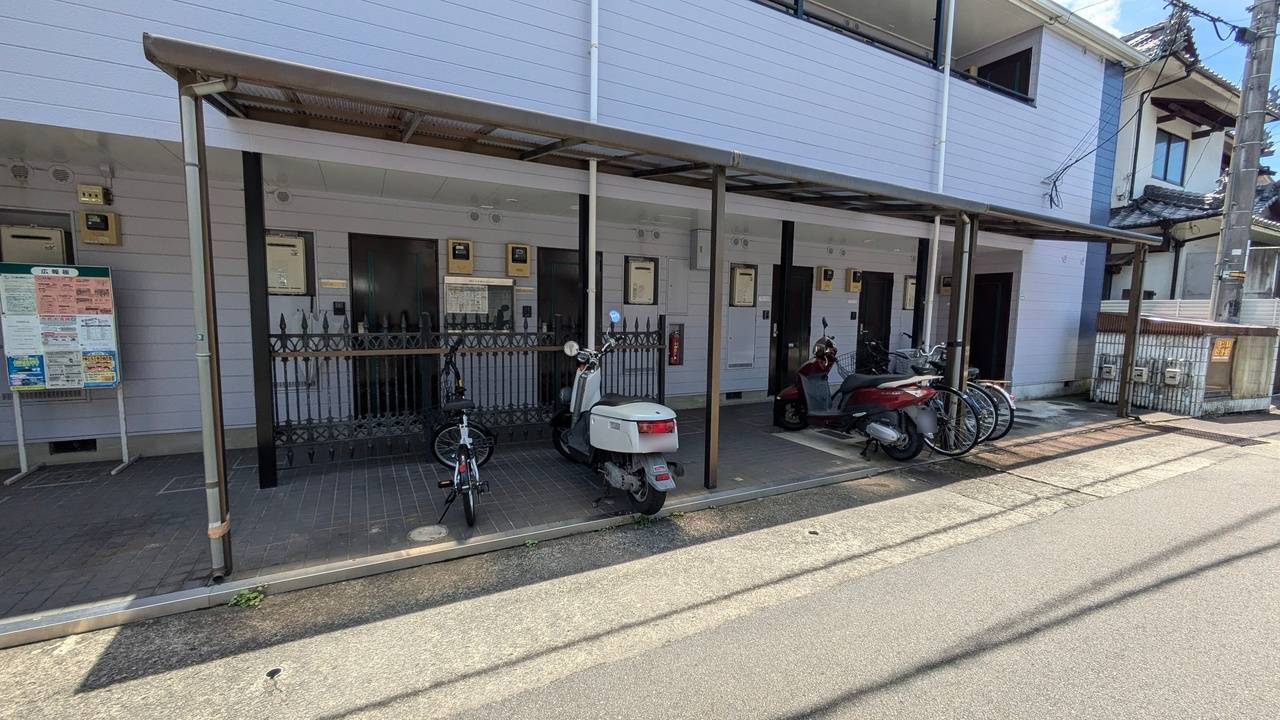 駐車場　駐輪場