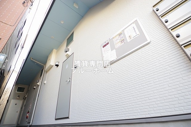 建物外観　木造2階建てのきれいな物件！