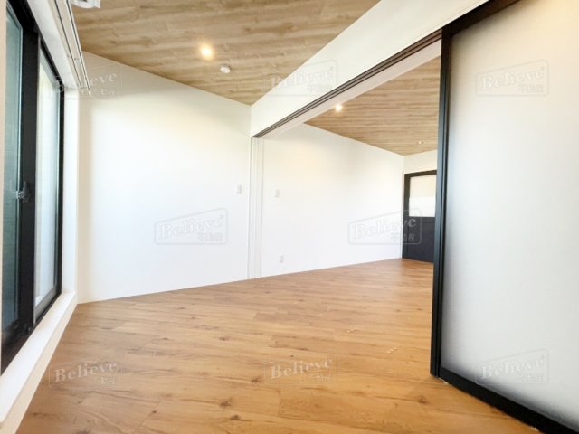 その他部屋・スペース　風通しも良い寝室です☆