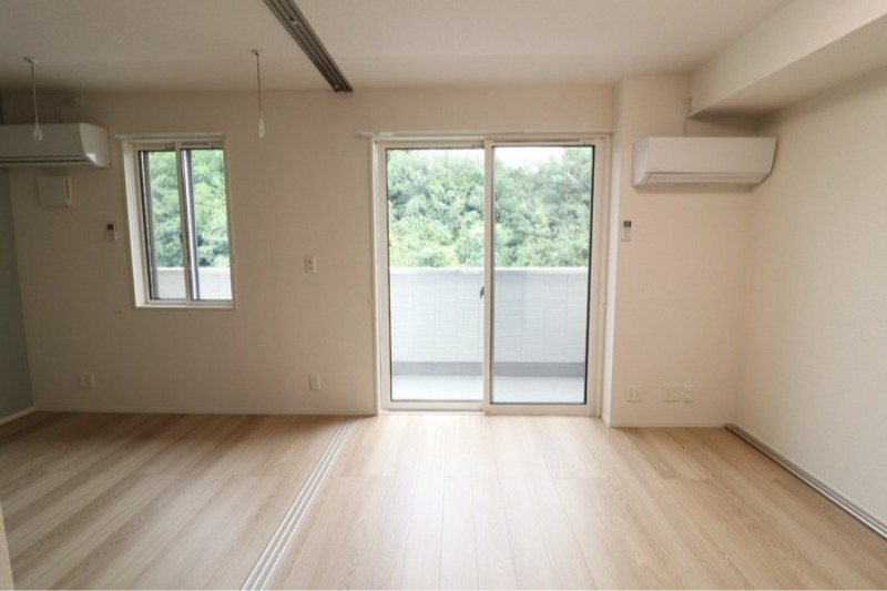 居室・リビング　図面と現状に相違がある場合には現状を優先