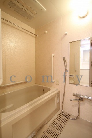 バス・シャワールーム　追焚き・浴室乾燥機付きバス