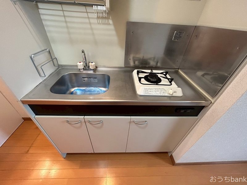 キッチン　１口ガスコンロがあります